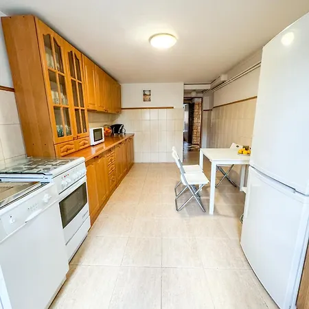 Modrzejewska In The Centre Of By Renters Apartment *