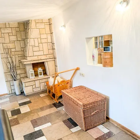 Modrzejewska In The Centre Of By Renters